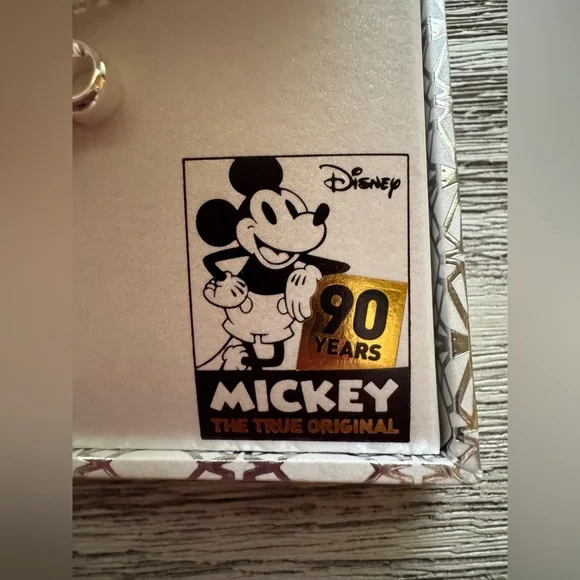 Disney Mickey’s 90th Birthday Silver Plated Necklace w/Swarovski Crystal - NWT - Picture 4 of 4